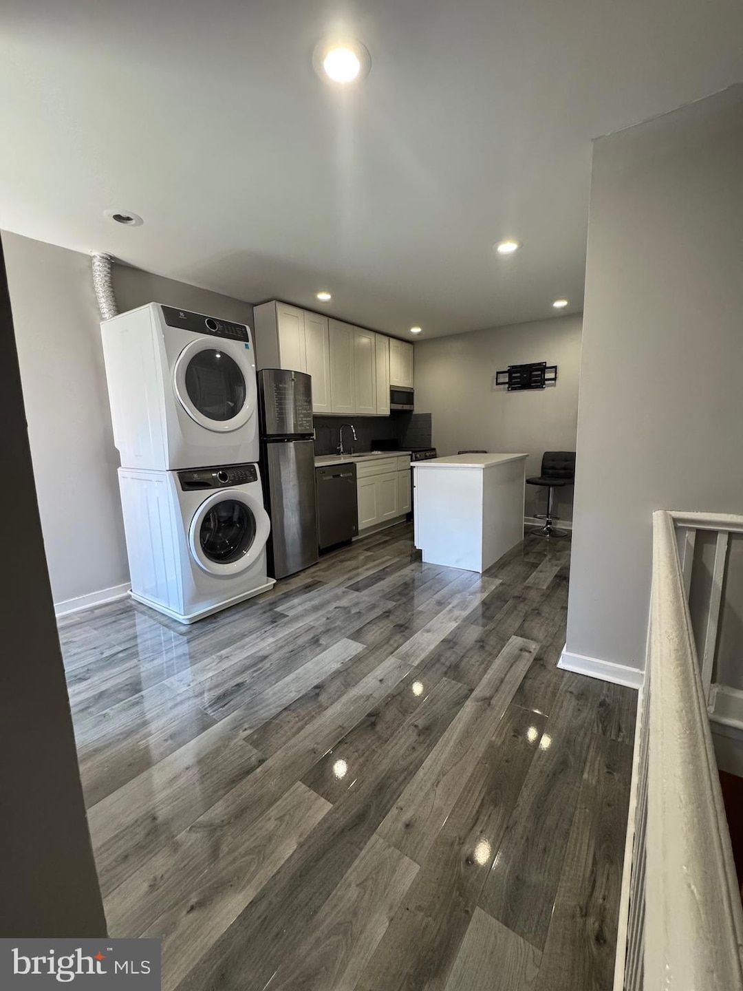 For Rent $1,400/month