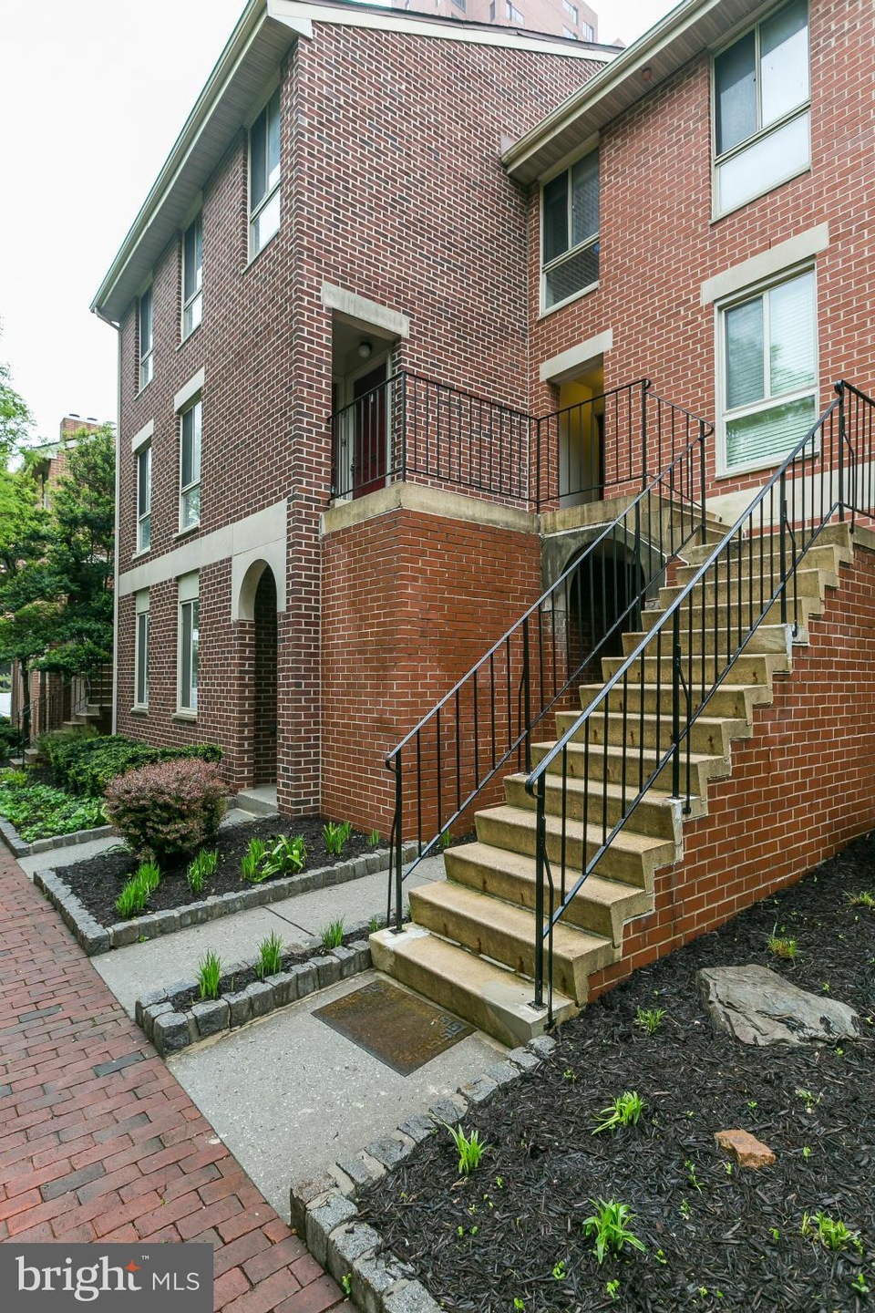 15 Andrew Place, Baltimore, MD 21201 - photo 1