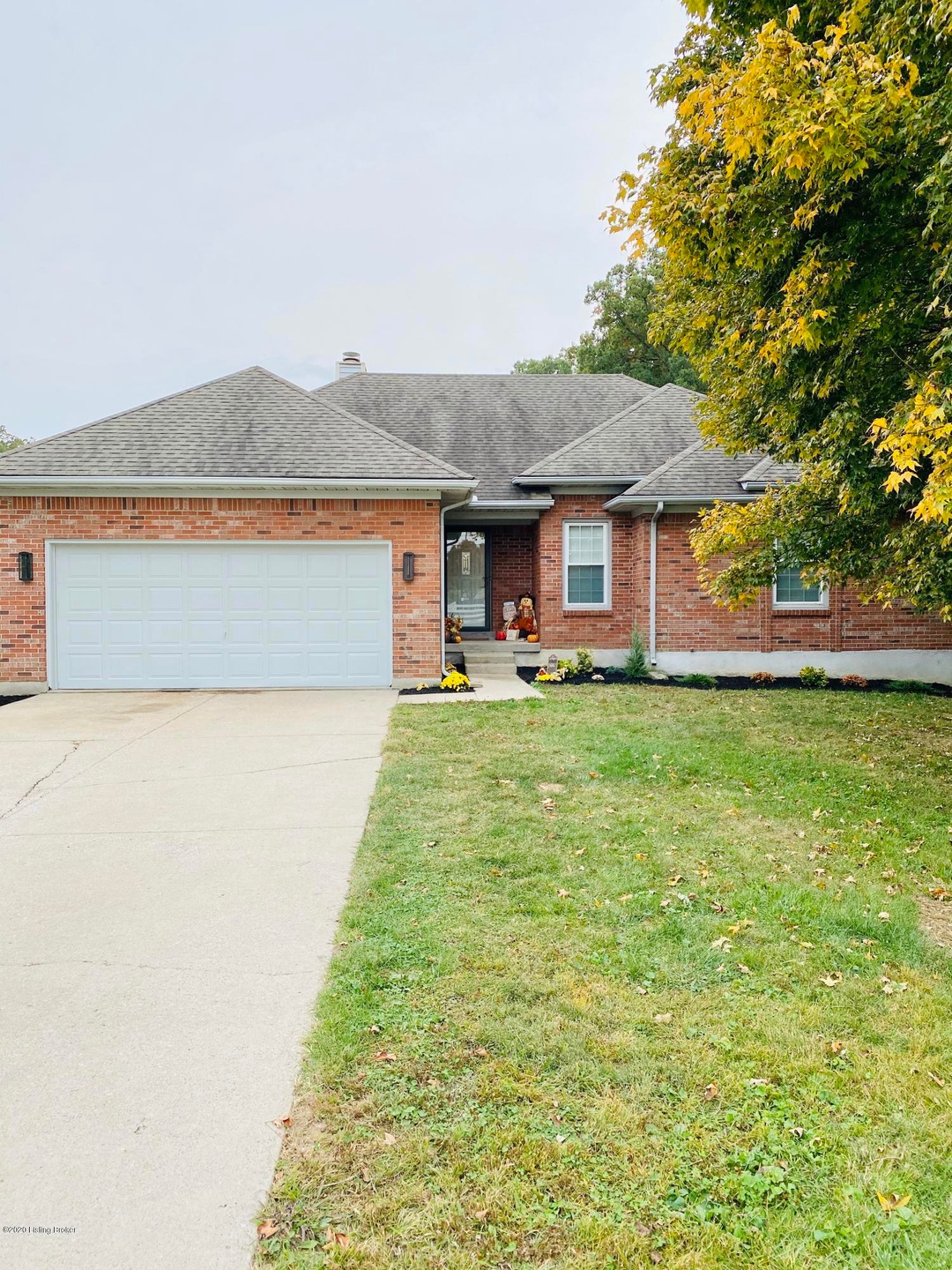 7500 Apple Blossom Place, Louisville, KY 40228 - photo 1