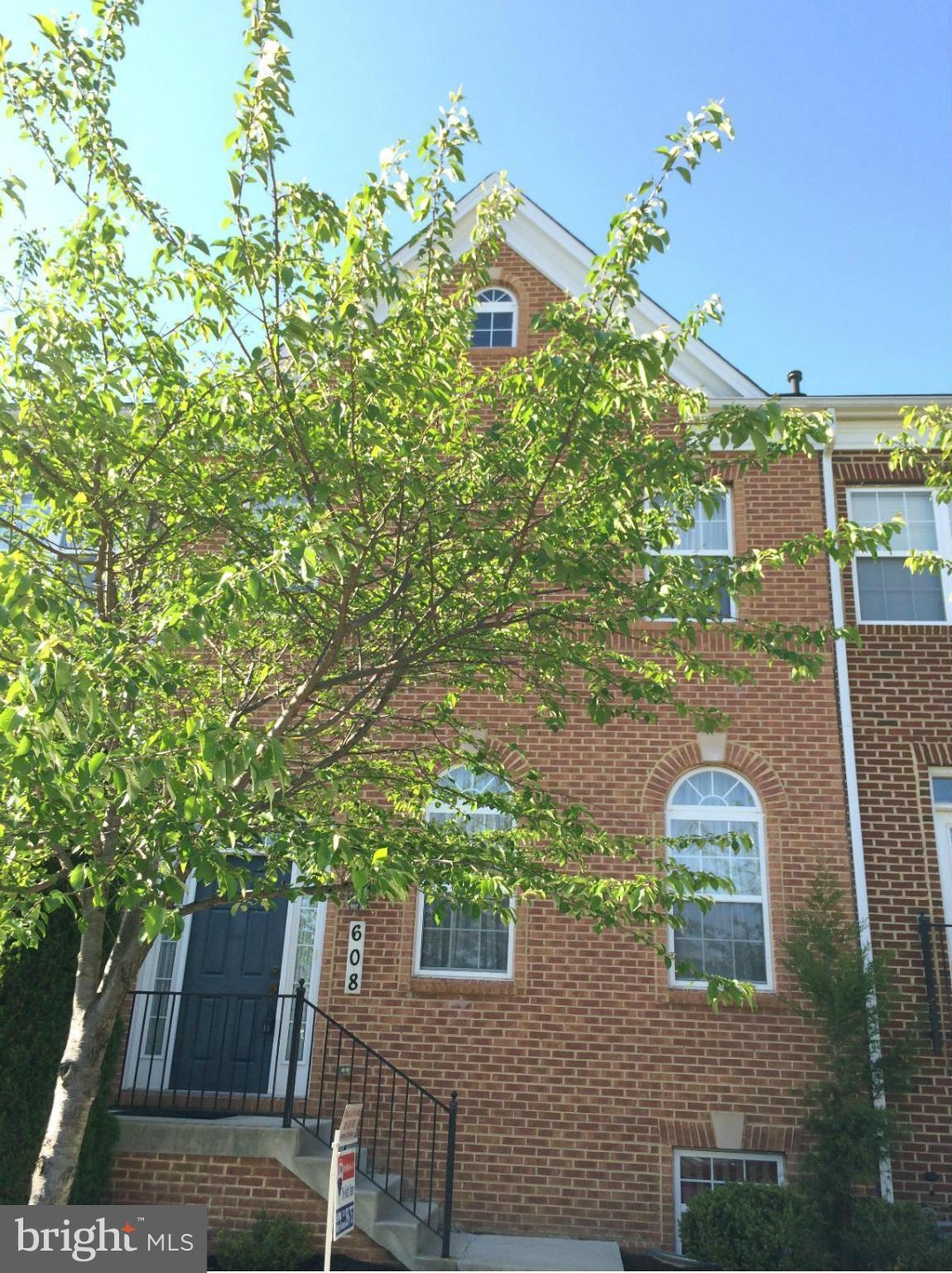 608 Kingfisher Ave, Gaithersburg, MD 20877 - photo 1