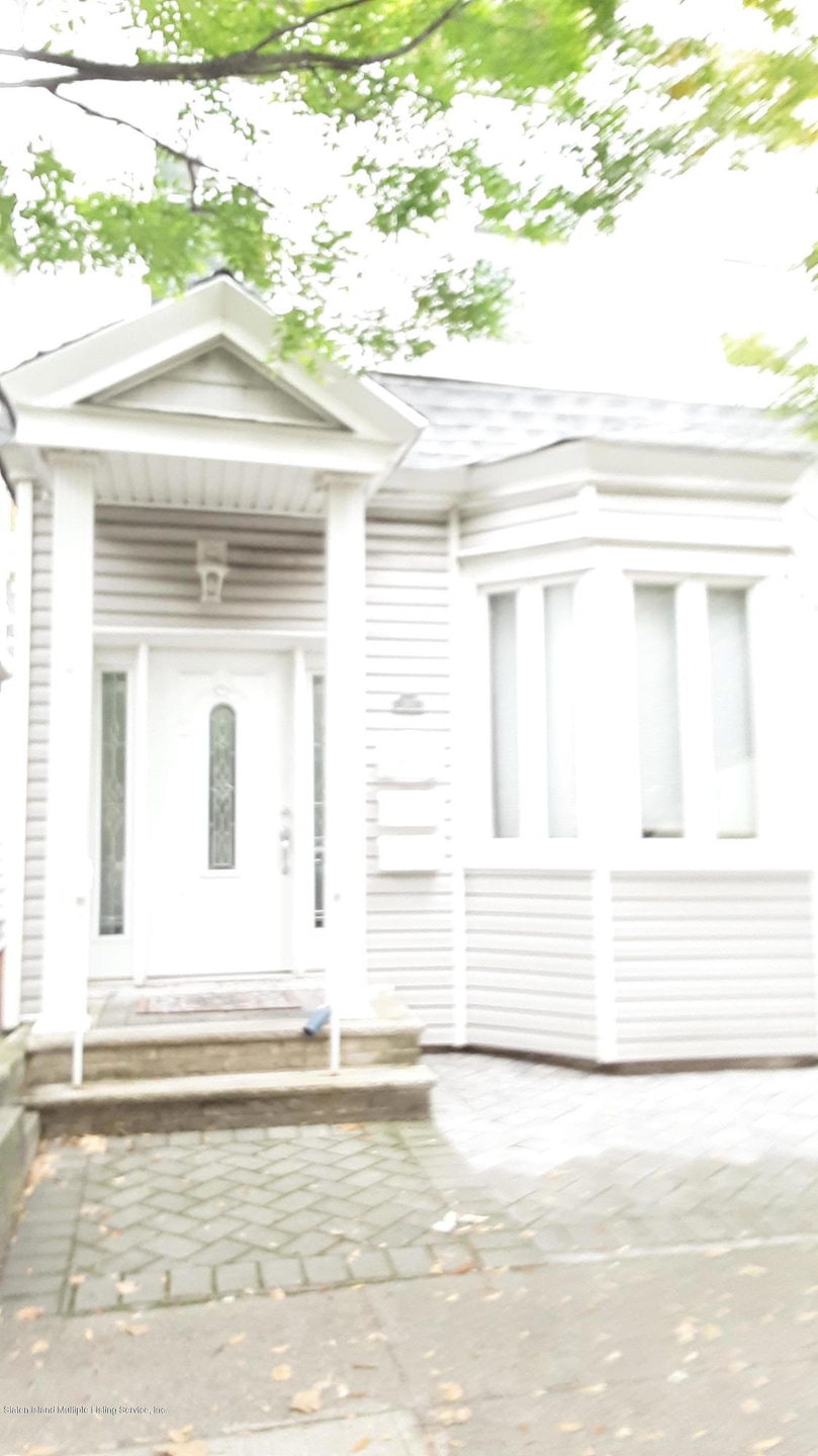 205 van Duzer St, Staten Island, NY 10301 - photo 1