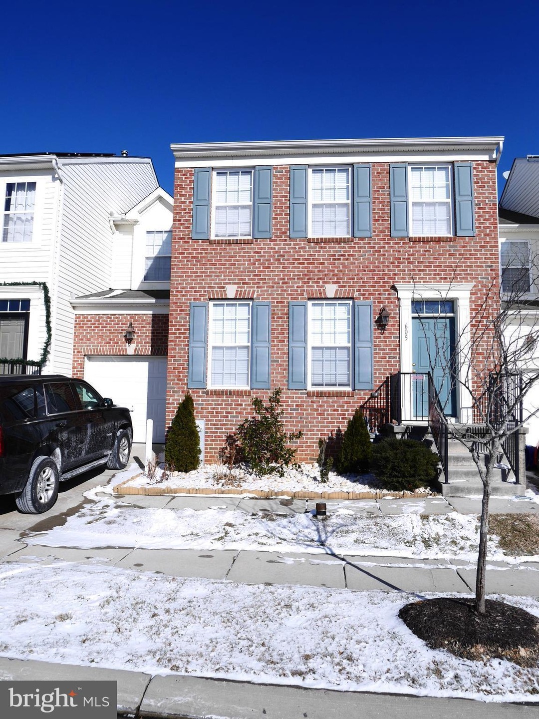 605 Macdill Rd, Middle River, MD 21220 - photo 1