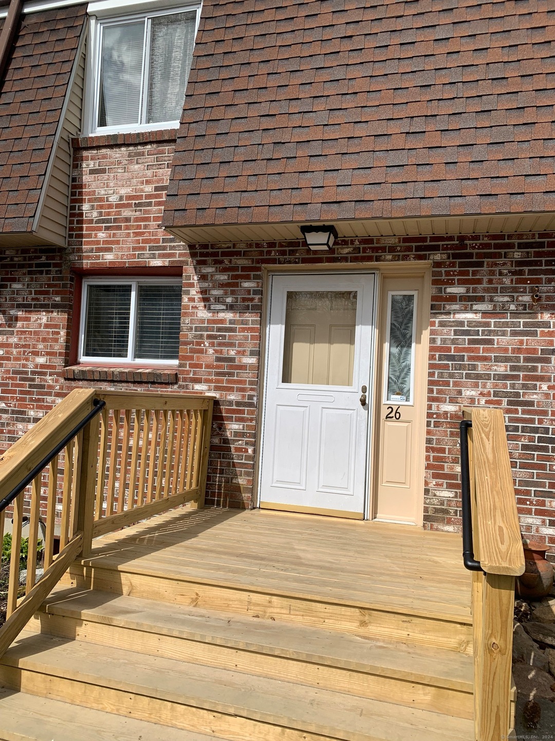 231 Boston Post Rd unit 26, East Lyme, CT 06333 - photo 1