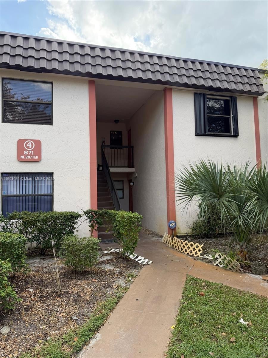 For Rent $1,999/month