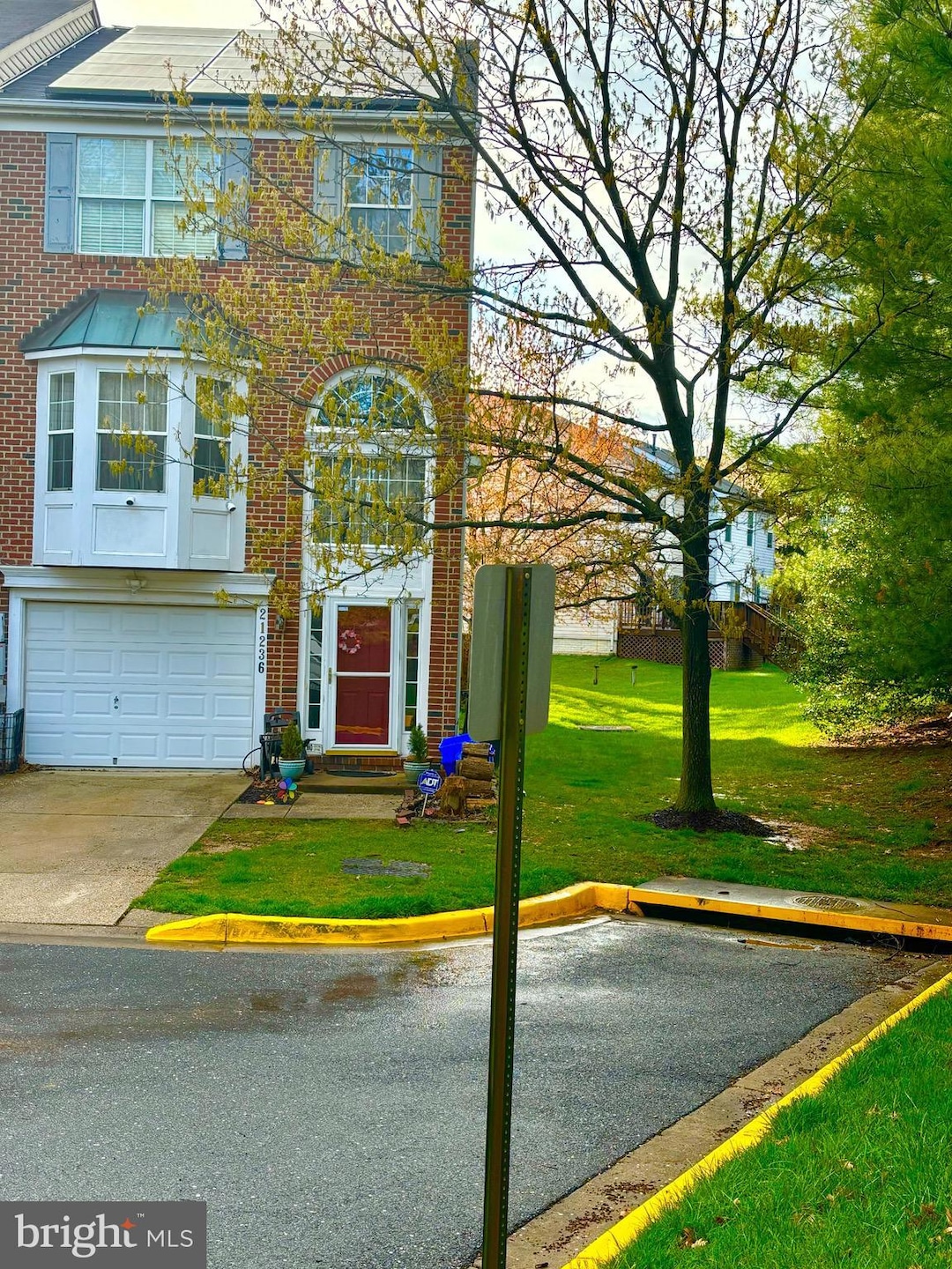 Sold $485,000 • Co-Listing Agent