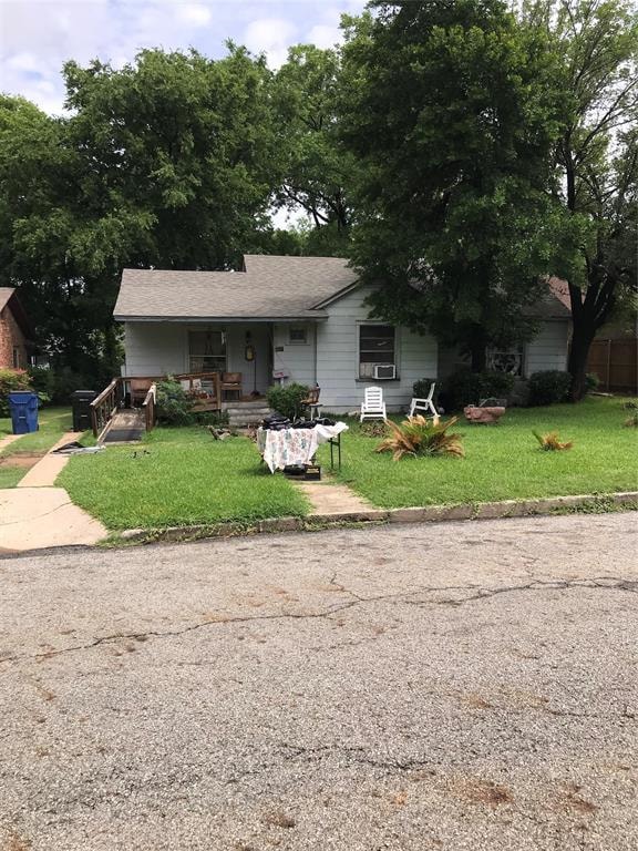 1017 W Johnson St, Denison, TX 75020 - photo 1