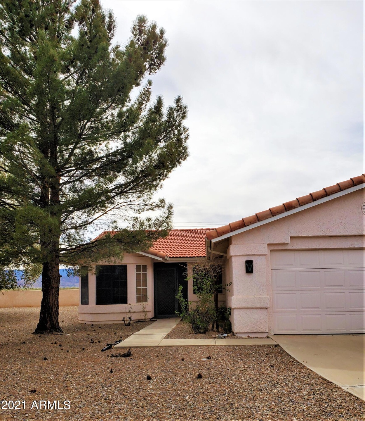 907 E Cholla front of home