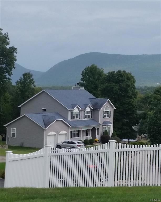 1051 Rolling Ridge, New Windsor, NY 12553 - photo 1