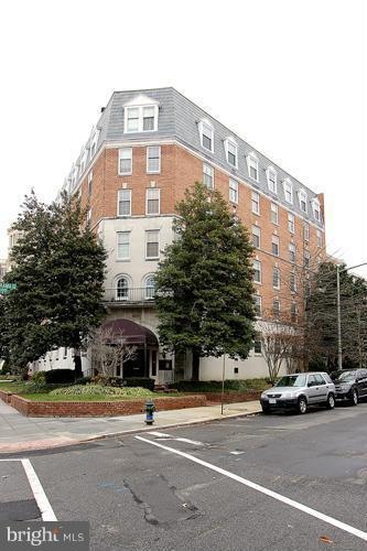 1880 Columbia Rd NW unit 602, Washington, DC 20009 - photo 1