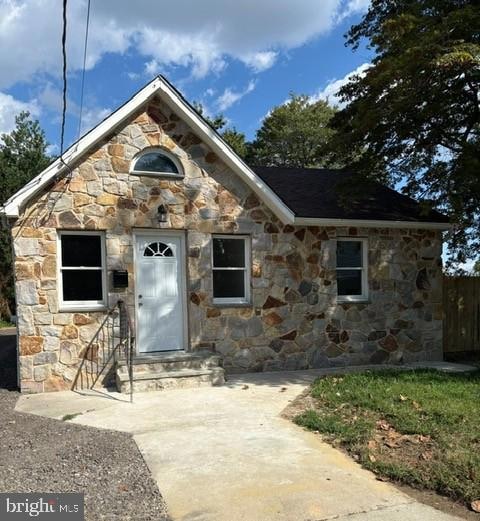 Under Contract $279,000