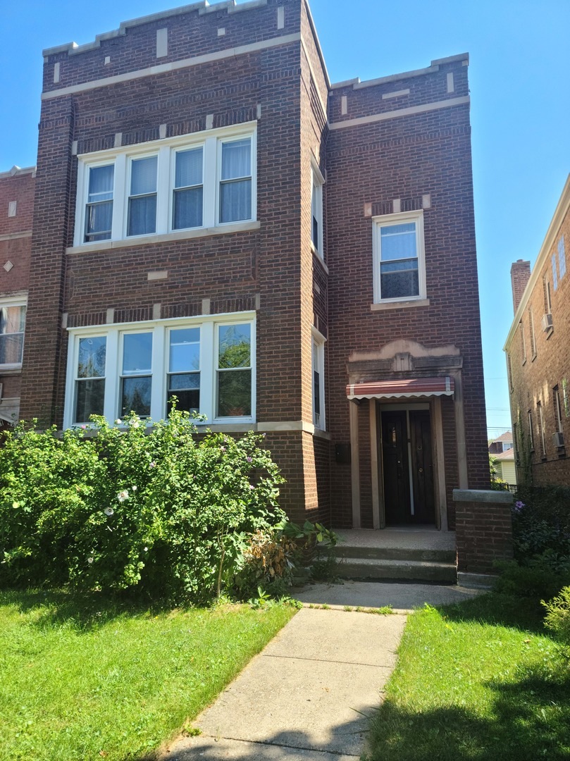 3139 N Luna Ave, Chicago, IL 60641 - photo 1