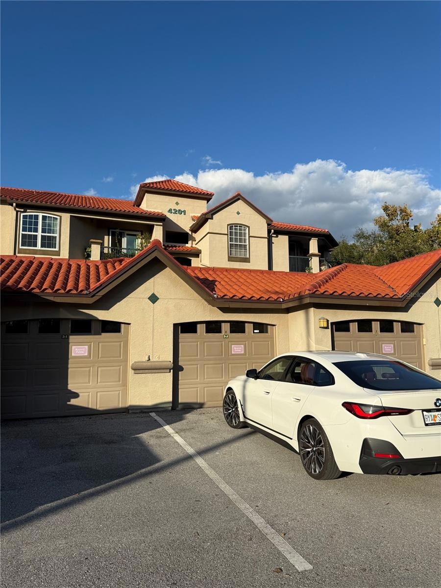 4201 Woodstorks Walk Way unit 3206, Lutz, FL 33558 - photo 1