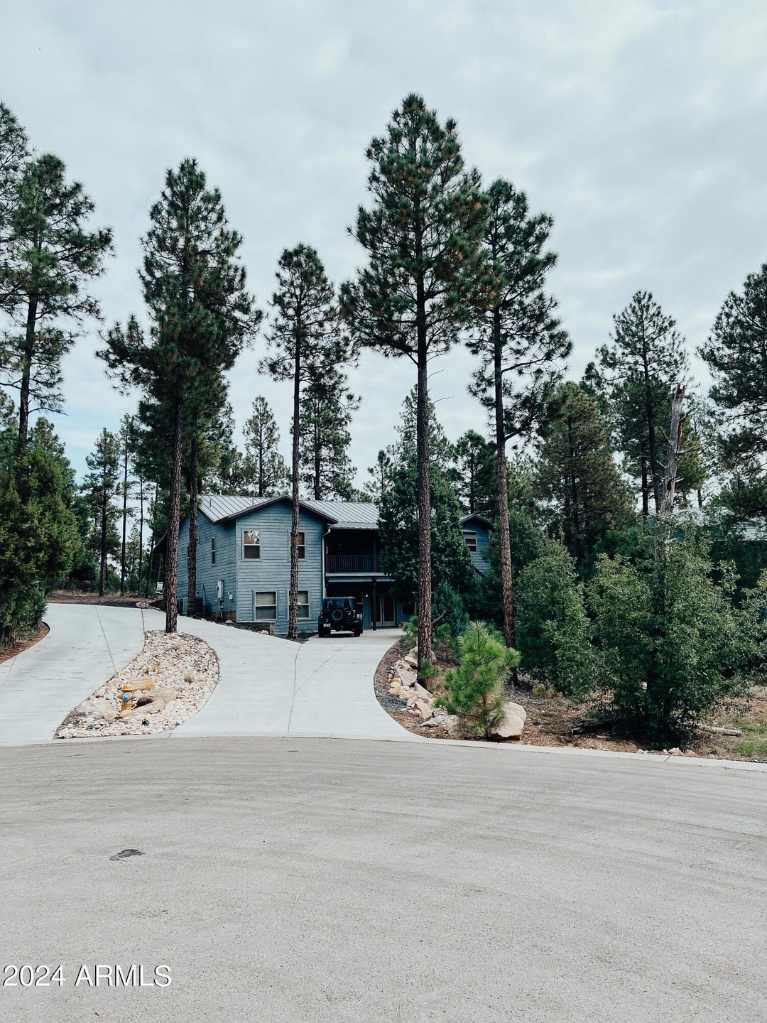 980 E Lauren Ct, Show Low, AZ 85901 - photo 1