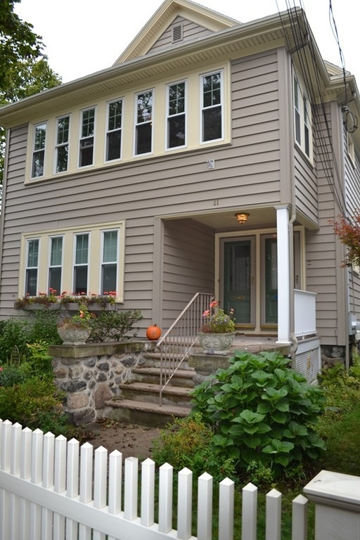 21 Perkins St unit 2, Peabody, MA 01960 - photo 1