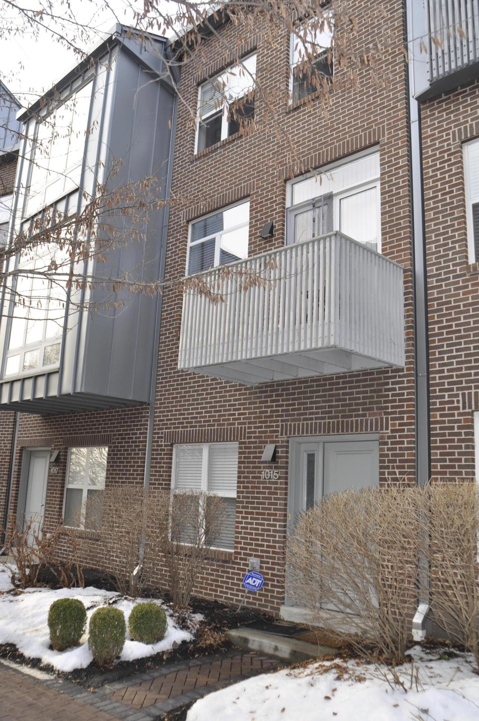 1015 S Wall St unit 1015, Columbus, OH 43206 - photo 1