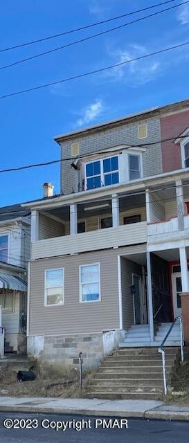 306 E Bertsch St, Lansford, PA 18232 - photo 1