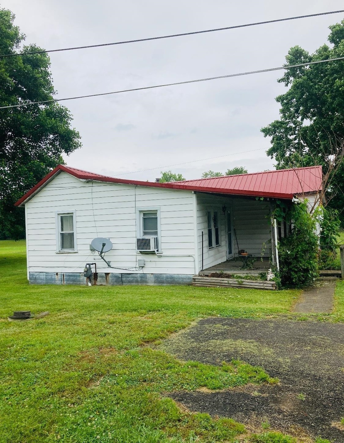 1919 Lincoln Ave, Greenup, KY 41144 - photo 1