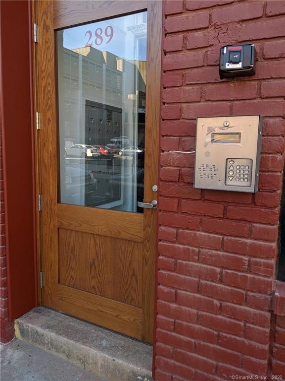 289 Asylum St unit 5W, Hartford, CT 06103 - photo 1