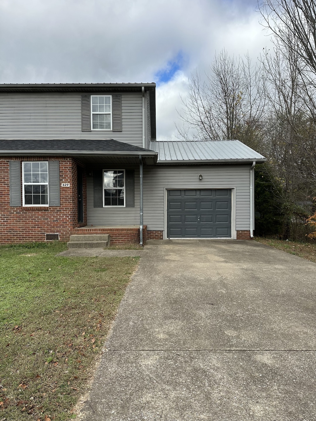 825 Decoy Ct, Oak Grove, KY 42262 - photo 1