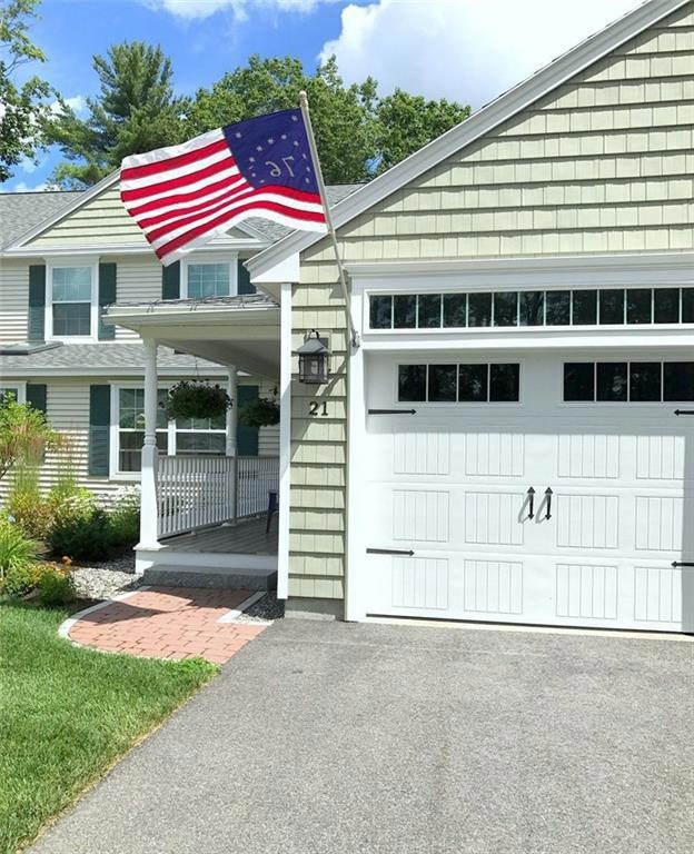 Front of 21 Heron Landing Drive