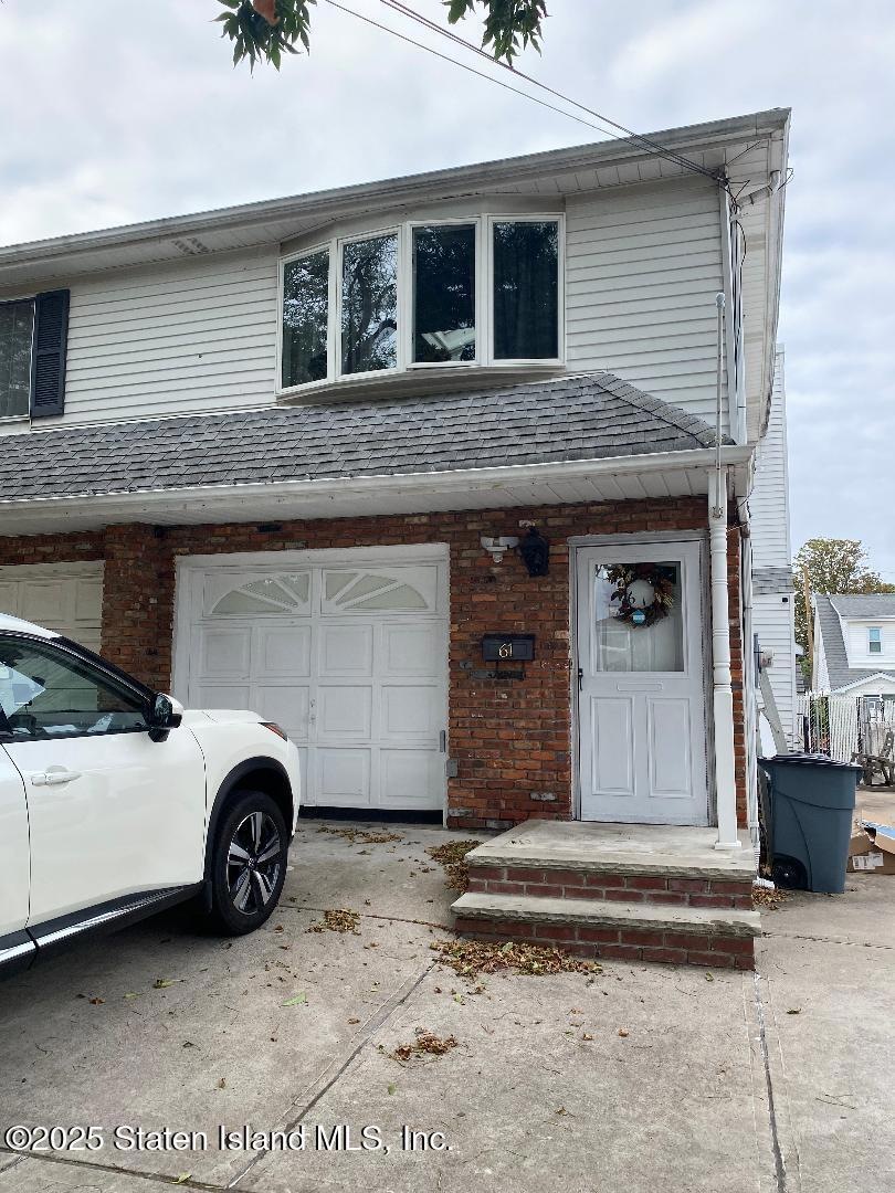 61 Heinz Ave, Staten Island, NY 10308 - photo 1