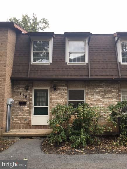 128 Circle Dr, Havertown, PA 19083 - photo 1