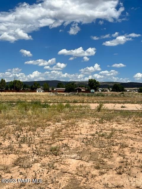 245 W La Jolla Ln, Paulden, AZ 86334 - photo 1