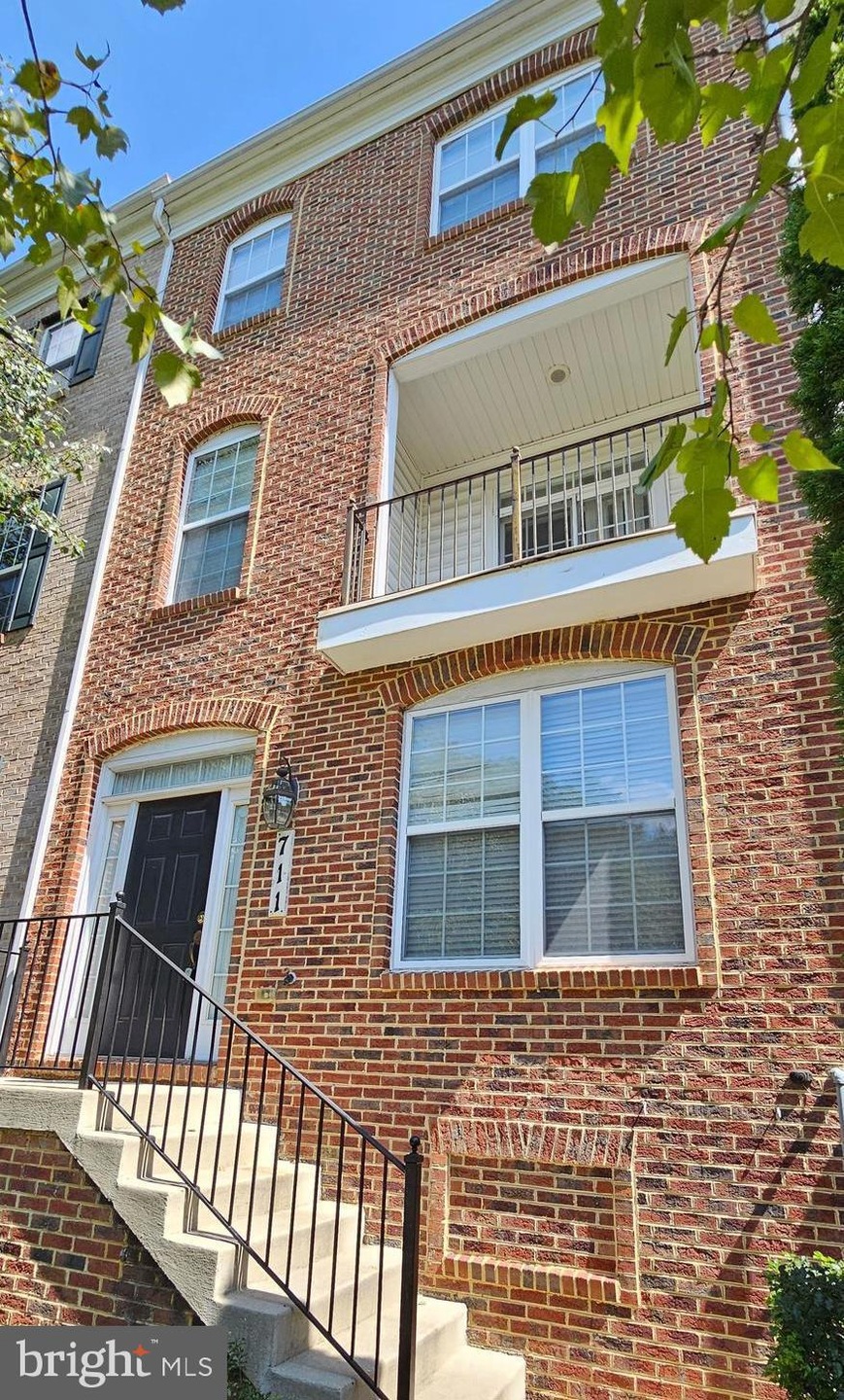 711 Hidden Marsh St, Gaithersburg, MD 20877 - photo 1