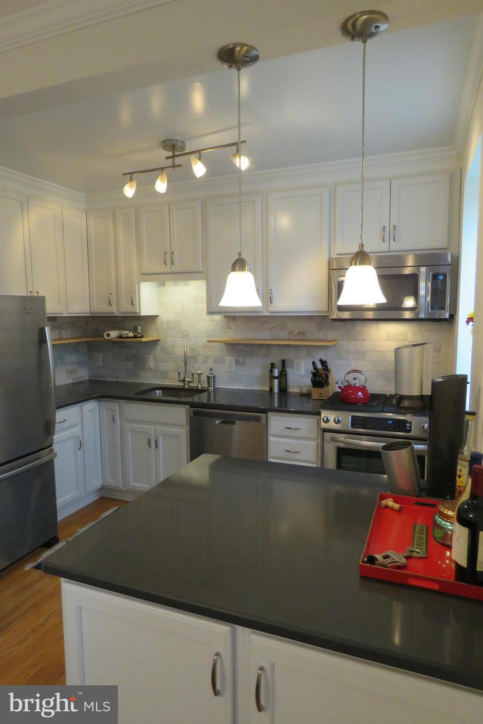 200 N Trenton St unit 3, Arlington, VA 22203 - photo 1