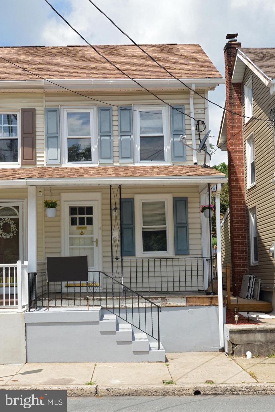 163 E Wyomissing Ave, Mohnton, PA 19540 - photo 1