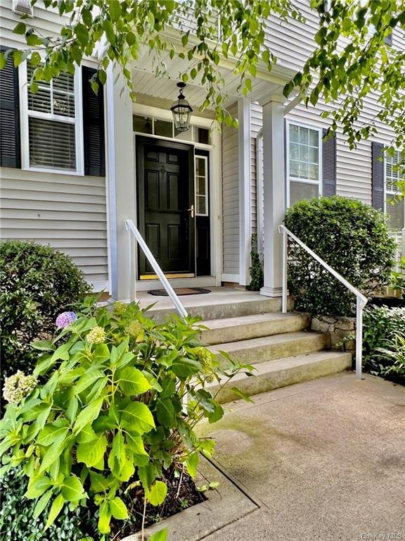 10 Putters Way, Middletown, NY 10940 - photo 1