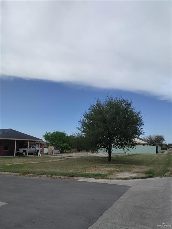 900 Salinas Ct, Pharr, TX 78577 - photo 1