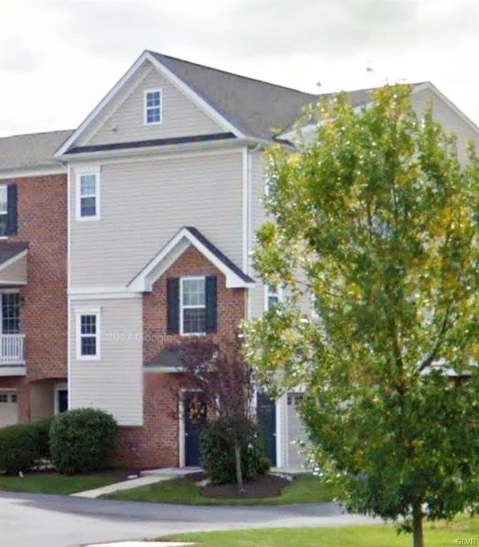 7270 Pioneer Dr, Macungie, PA 18062 - photo 1