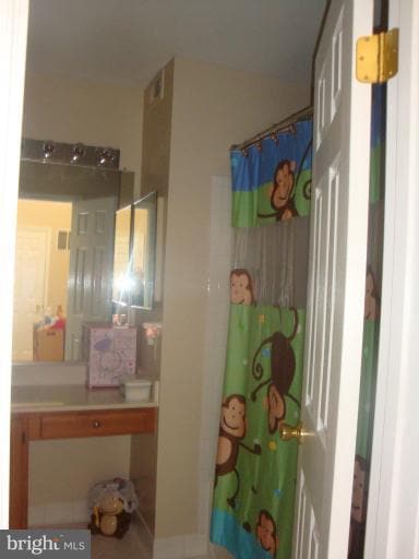 4064 Chetham Way unit 16170, Woodbridge, VA 22192 - photo 1