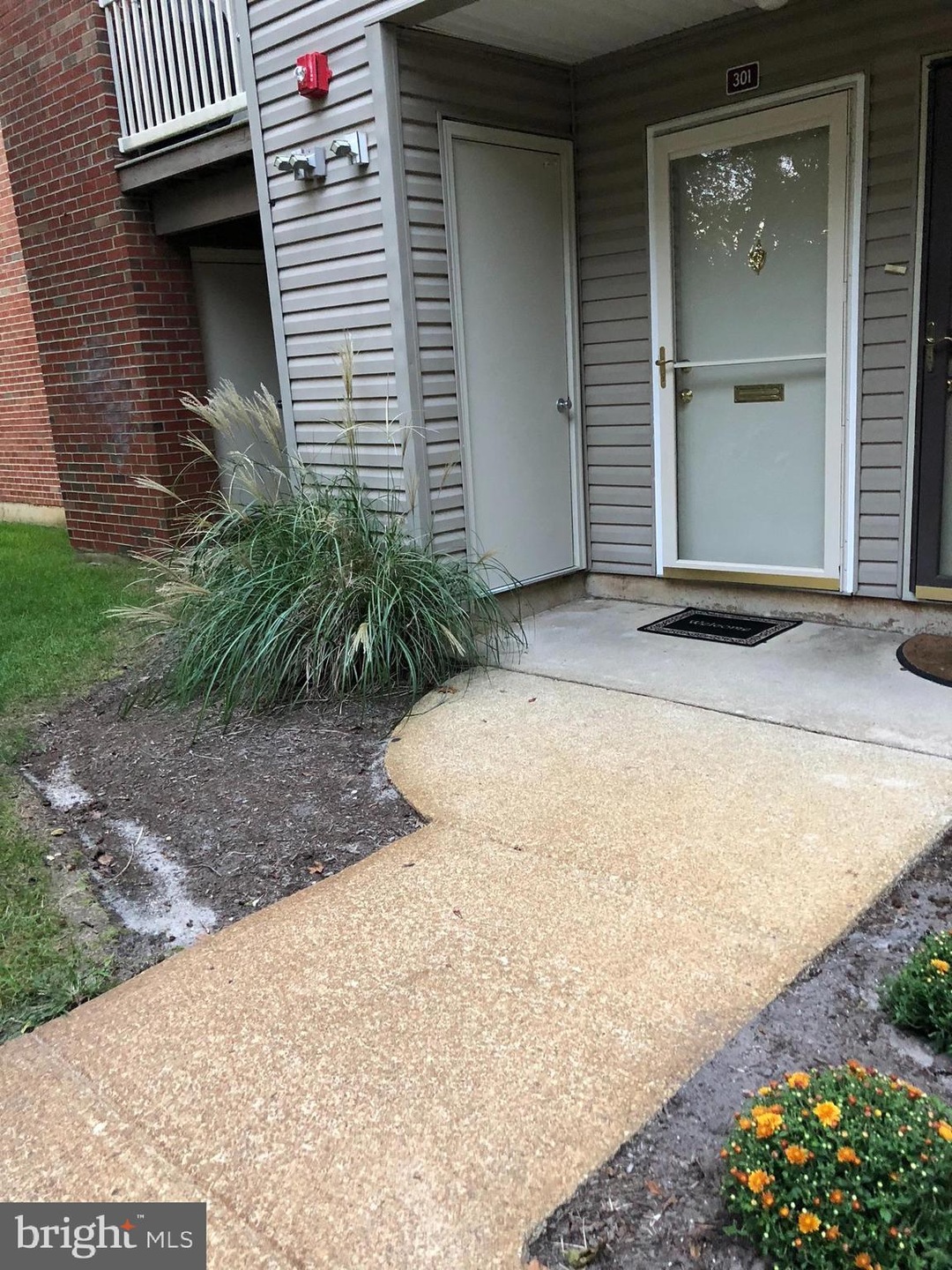 301 Meadowbrook Dr unit 3A, Mays Landing, NJ 08330 - photo 1