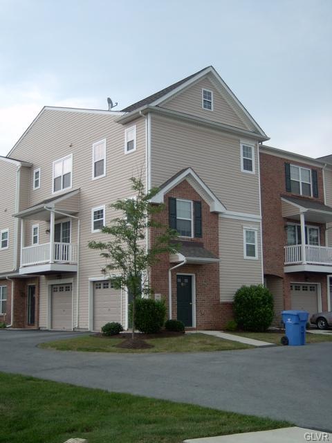 7020 Pioneer Dr, Macungie, PA 18062 - photo 1