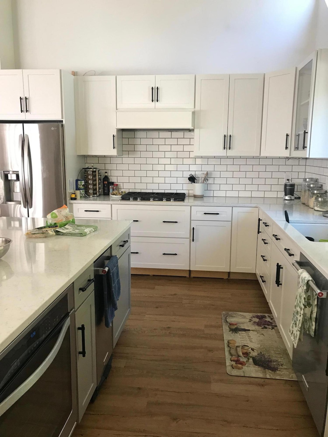 1710 NE Sunset Ln, Grants Pass, OR 97526 - photo 1