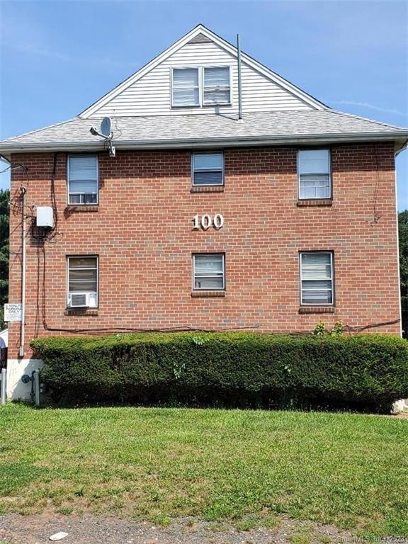 100 Upton St unit 1, New Britain, CT 06051 - photo 1