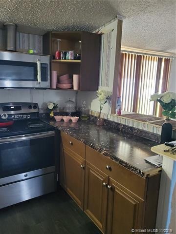 11720 SW 10th St, Davie, FL 33325 - photo 1