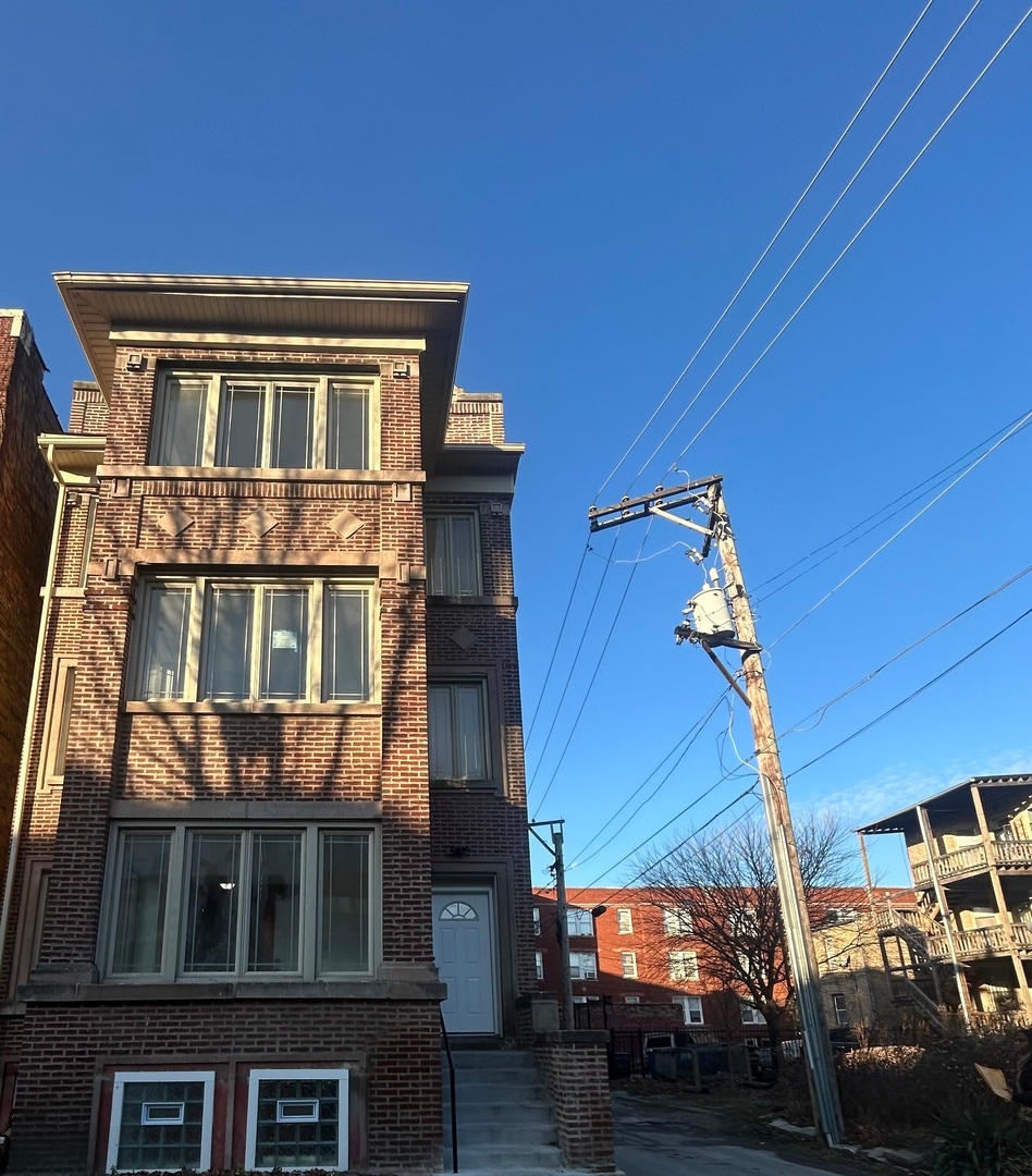 6016 S Saint Lawrence Ave unit 1, Chicago, IL 60637 - photo 1