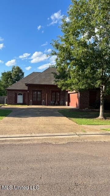 156 W. Elbridge Way