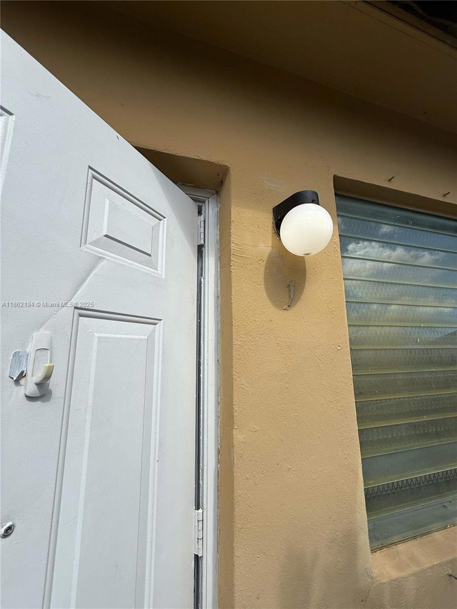 361 Sharar Ave unit 1, Opa-Locka, FL 33054 - photo 1