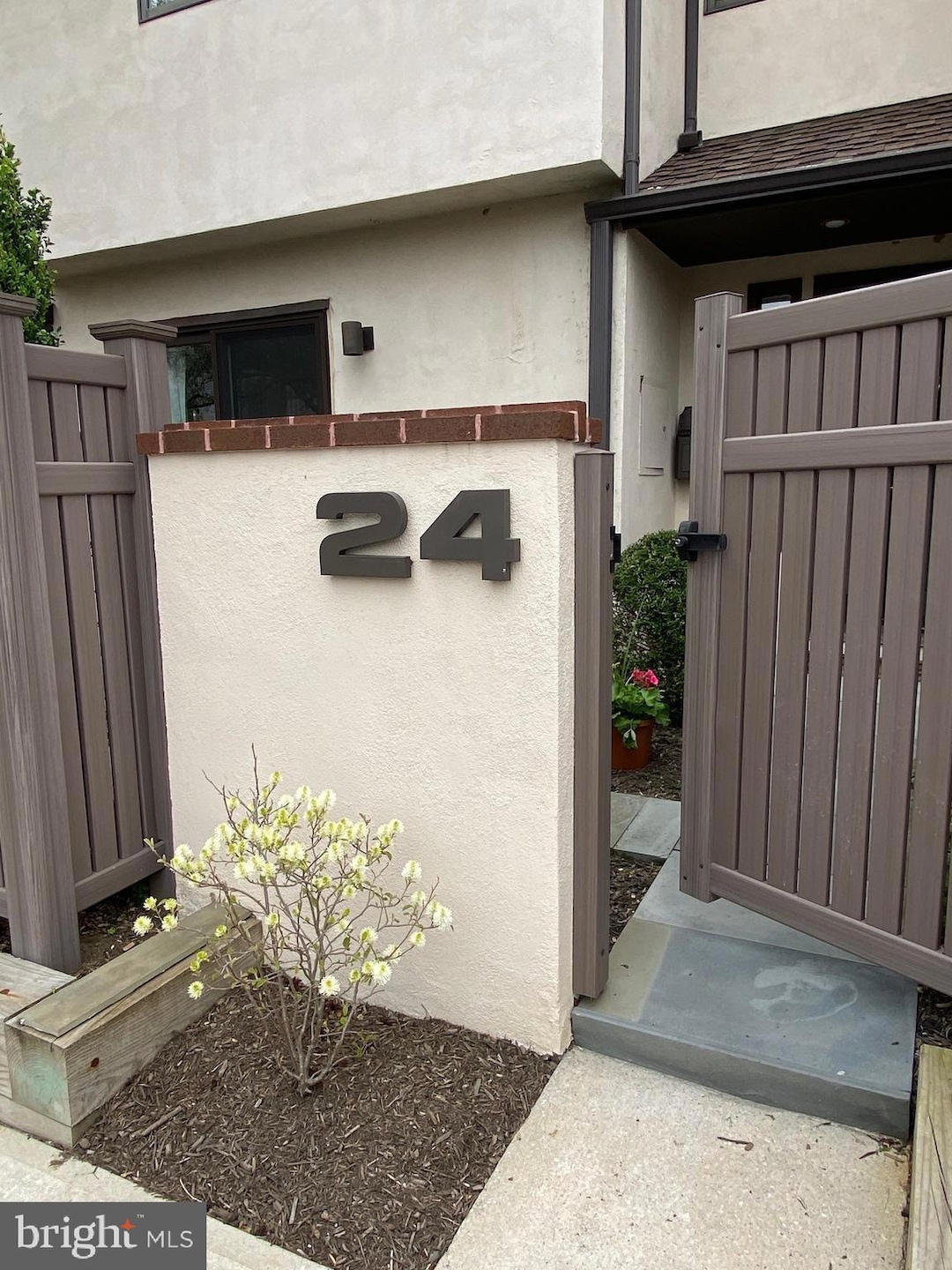 138 Montrose Ave unit 24, Bryn Mawr, PA 19010 - photo 1