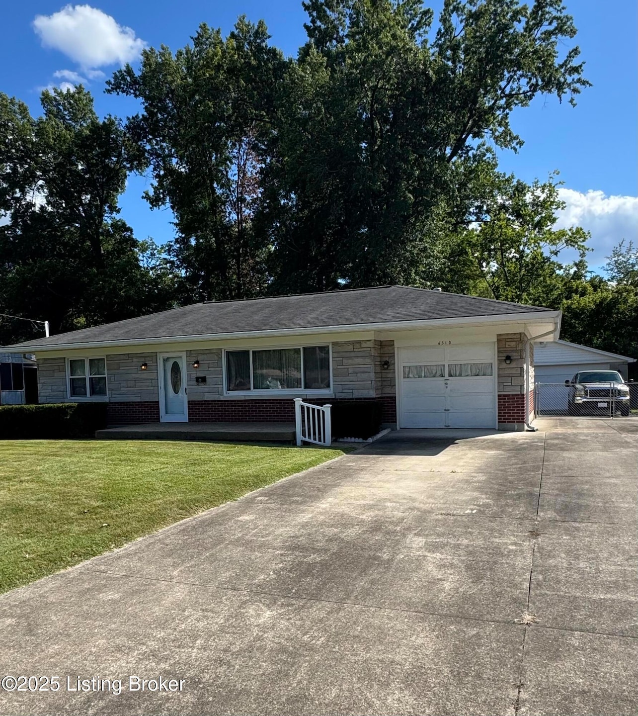 Sold $205,000 • Co-Listing Agent