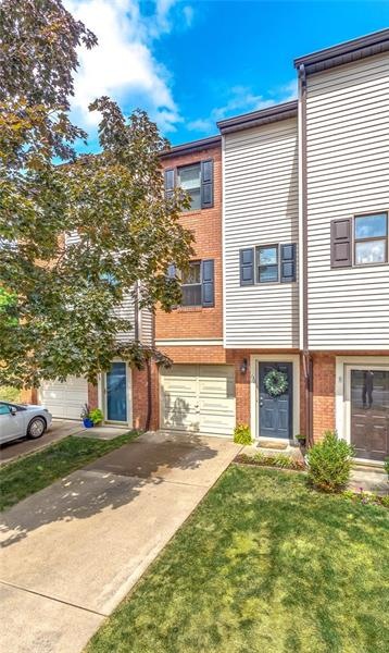 Welcome to 136 Mosside Loop!