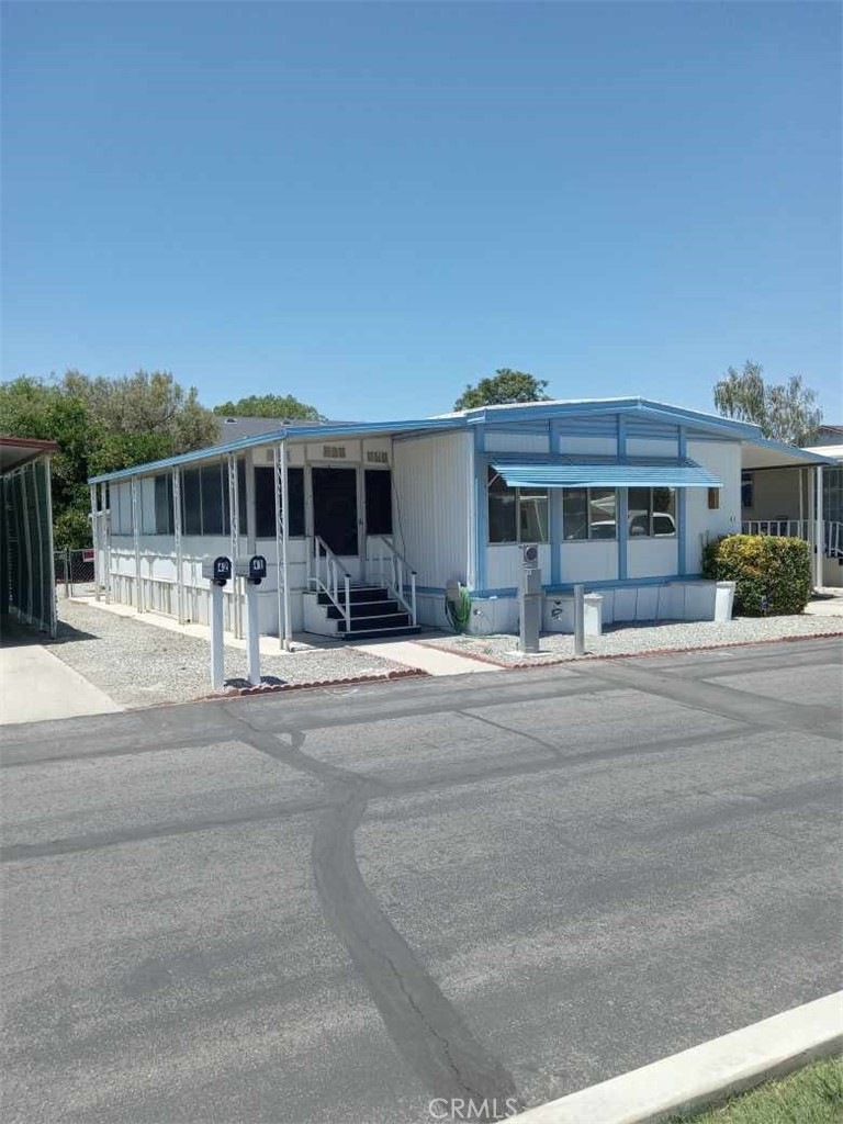 655 E Main St unit 41, San Jacinto, CA 92583 - photo 1