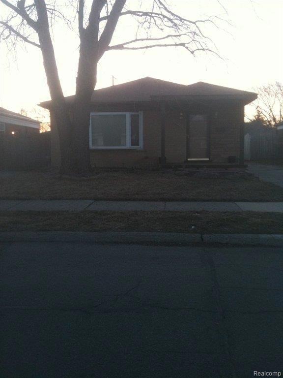 26210 Lehner St, Roseville, MI 48066 - photo 1