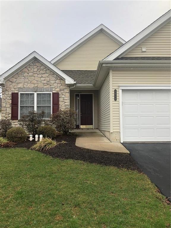 5019 Valley Stream Ln unit 82, Macungie, PA 18062 - photo 1