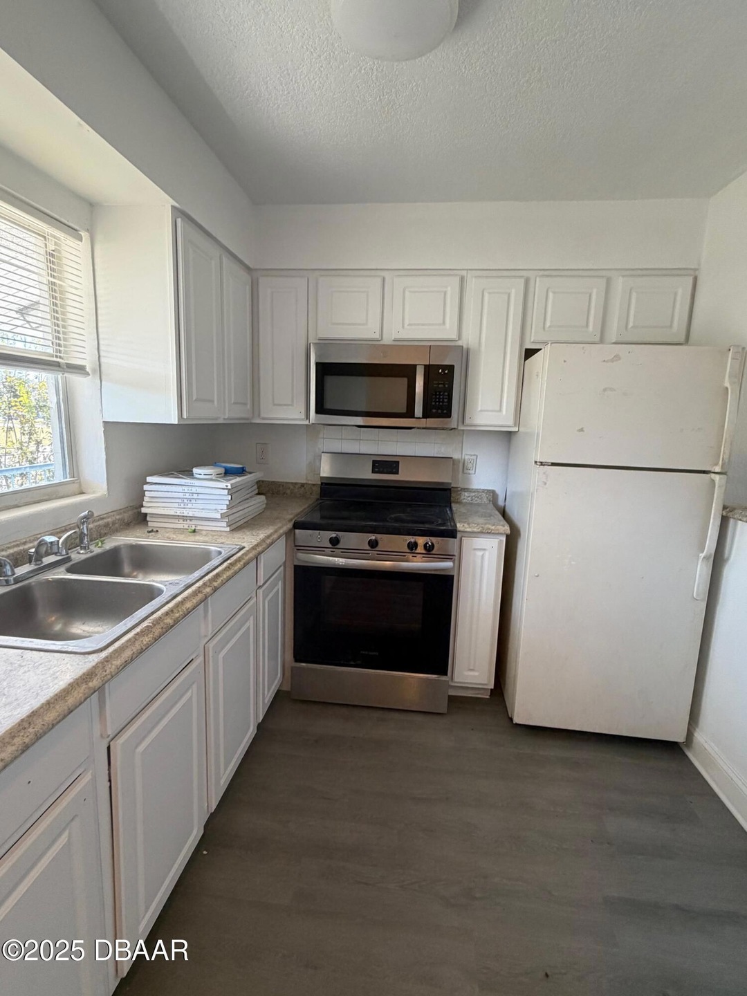 612 George W Engram Blvd unit 3, Daytona Beach, FL 32114 - photo 1