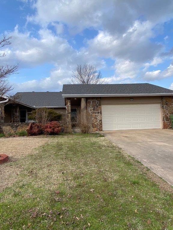 1005 W Linden St, Rogers, AR 72756 - photo 1